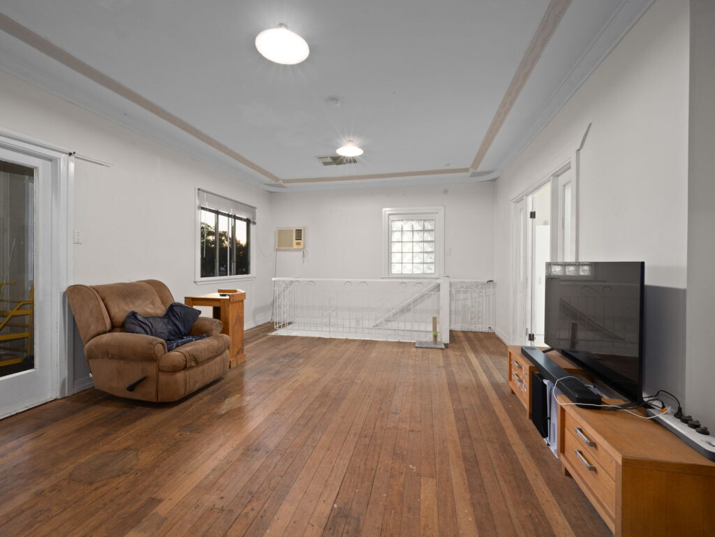 4 Colonial Court, Raceview, QLD 4305