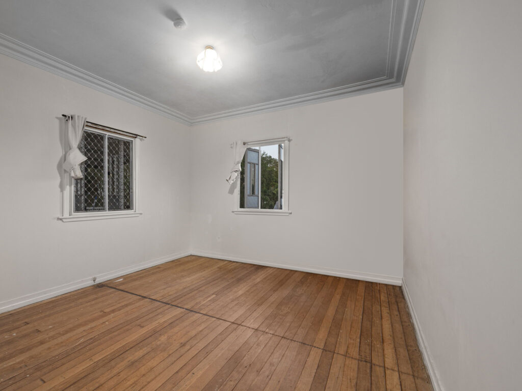 4 Colonial Court, Raceview, QLD 4305