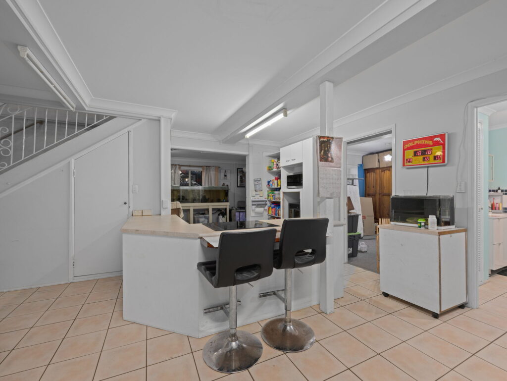 4 Colonial Court, Raceview, QLD 4305