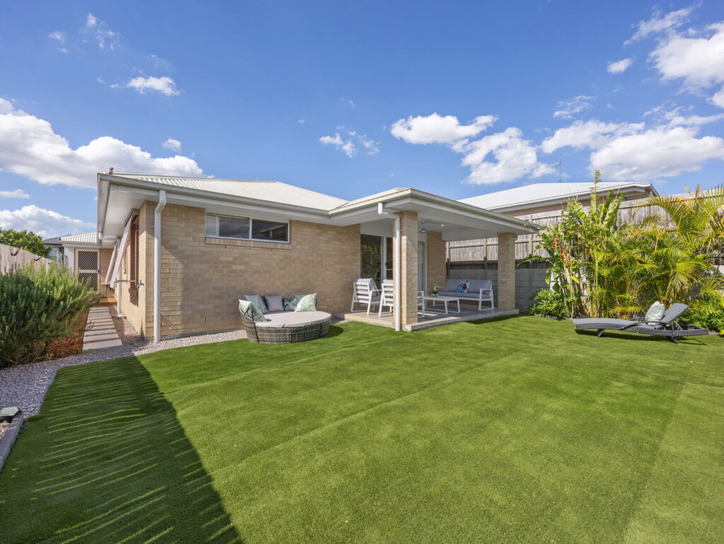 42 Falcon Street, Redbank Plains, QLD 4301