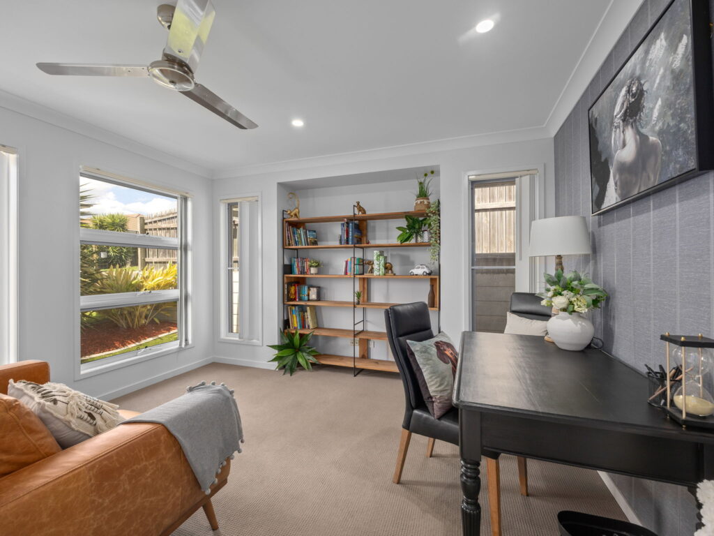 42 Falcon Street, Redbank Plains, QLD 4301