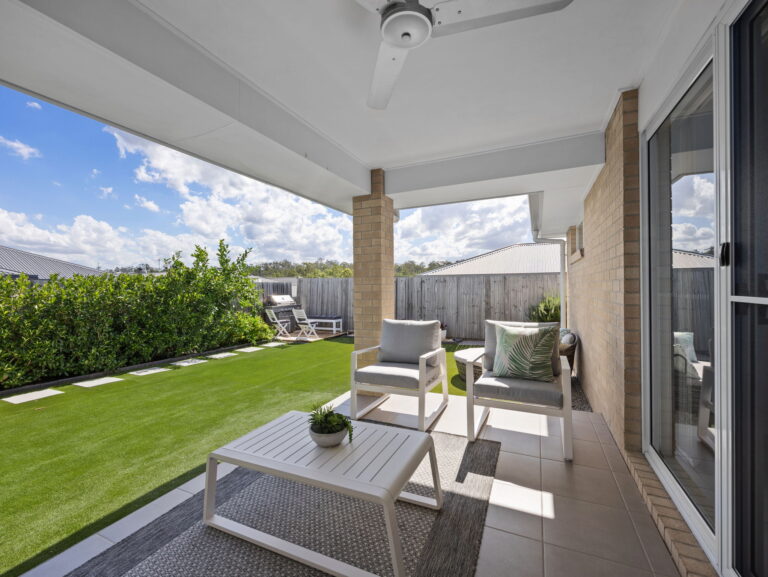 42 Falcon Street, Redbank Plains, QLD 4301