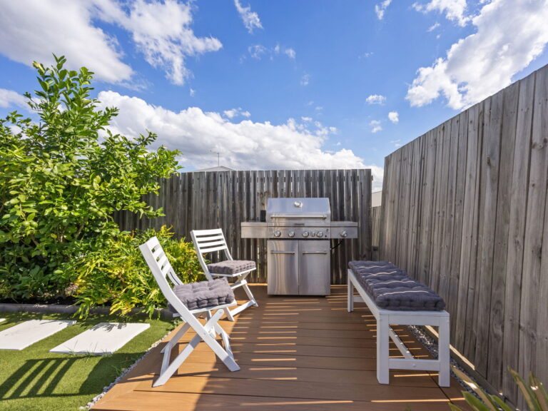42 Falcon Street, Redbank Plains, QLD 4301