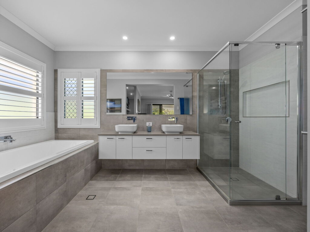 16 Duncan Drive, Aratula, QLD 4309