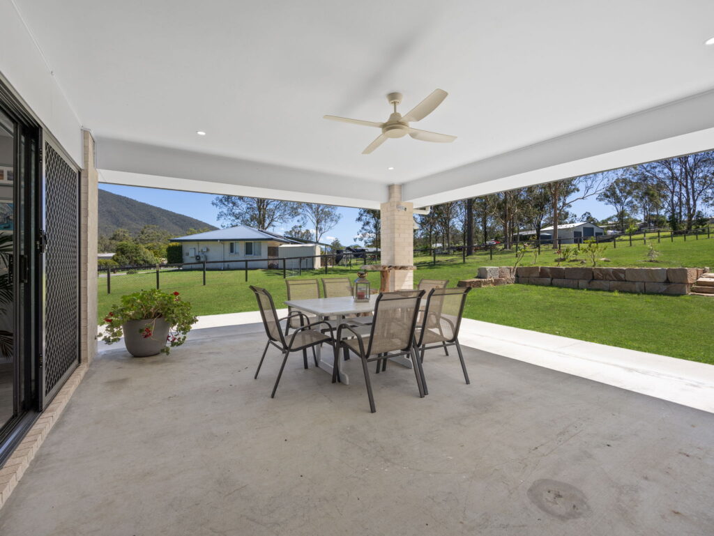 16 Duncan Drive, Aratula, QLD 4309