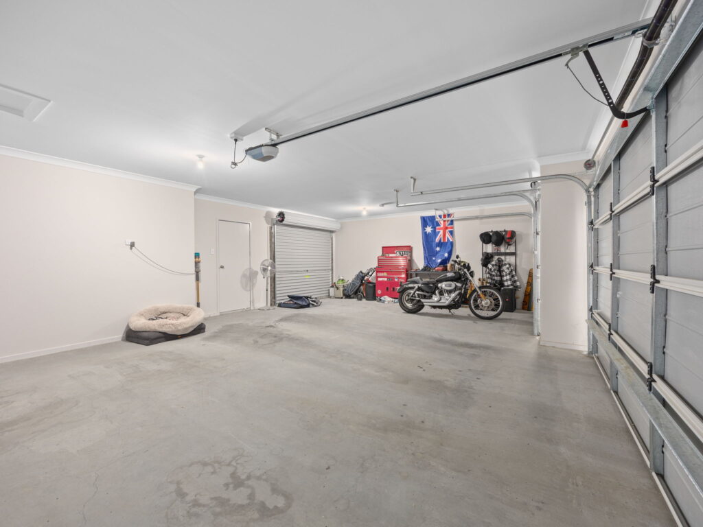 128 Anderson Drive, Greenbank, QLD 4124