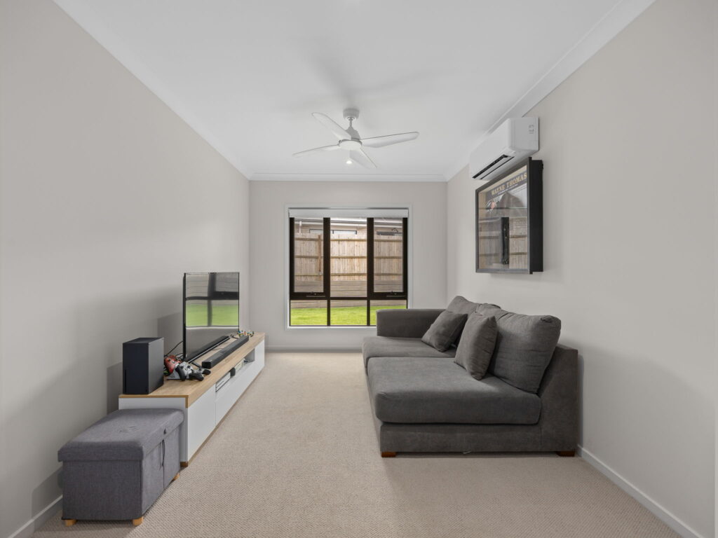 128 Anderson Drive, Greenbank, QLD 4124