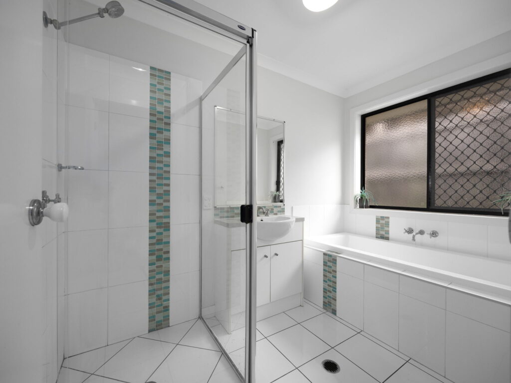 128 Alawoona Street, Redbank Plains, QLD 4301
