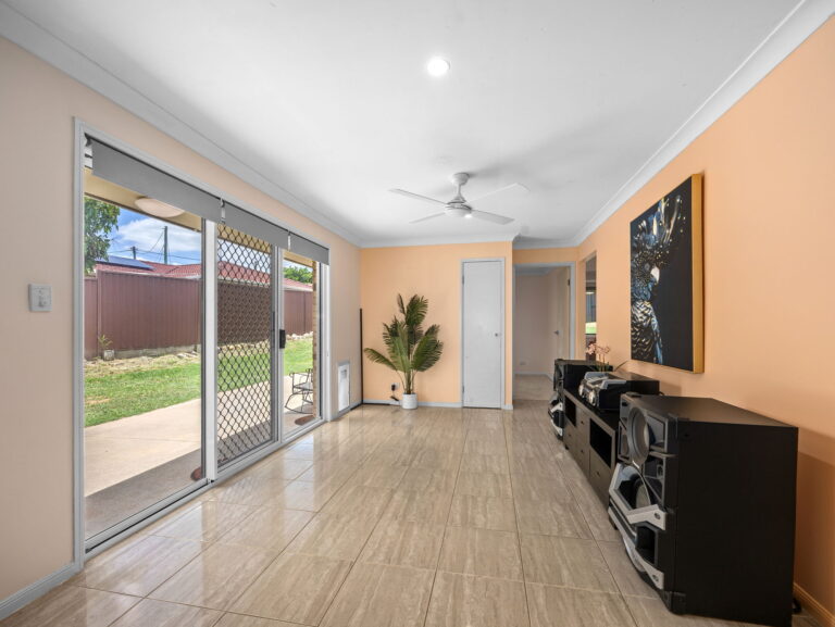 5 Mcgreavy Street, One Mile, QLD 4305