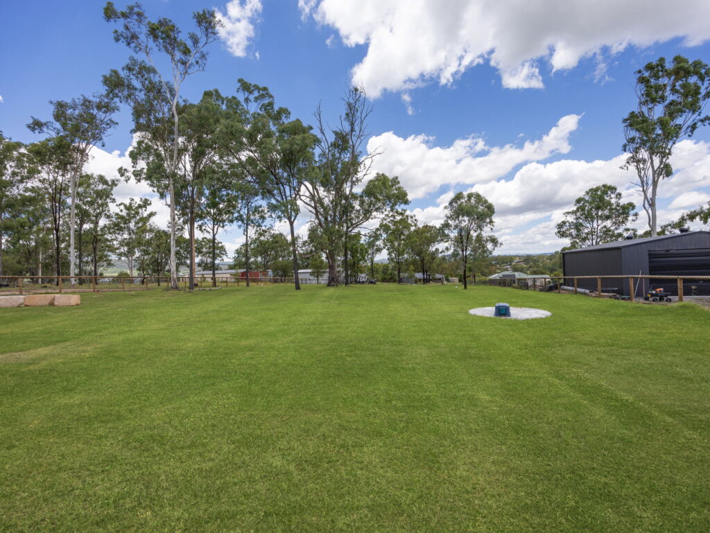 11 Camden Court, Kensington Grove, QLD 4341