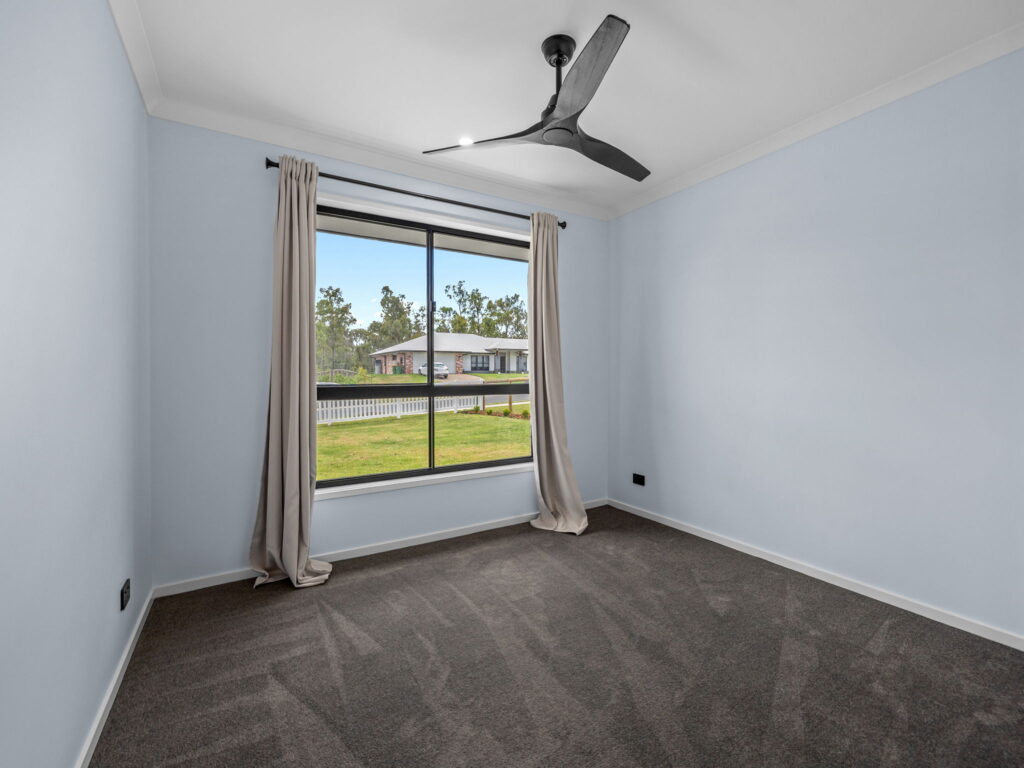 11 Camden Court, Kensington Grove, QLD 4341