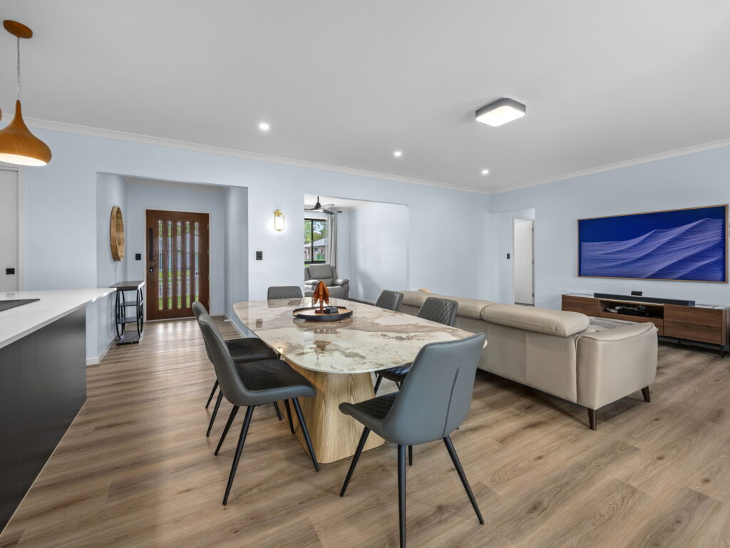 11 Camden Court, Kensington Grove, QLD 4341