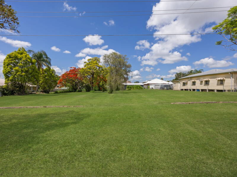 47 Flint Street, North Ipswich, QLD 4305 AUS