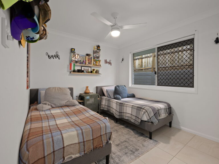 1 Shearer Court, Ripley, QLD 4306
