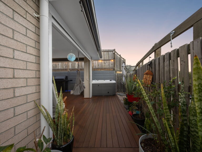 1 Shearer Court, Ripley, QLD 4306