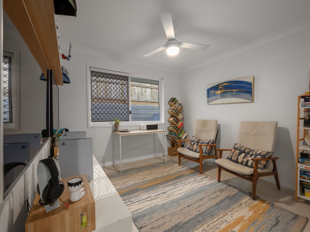 1 Shearer Court, Ripley, QLD 4306