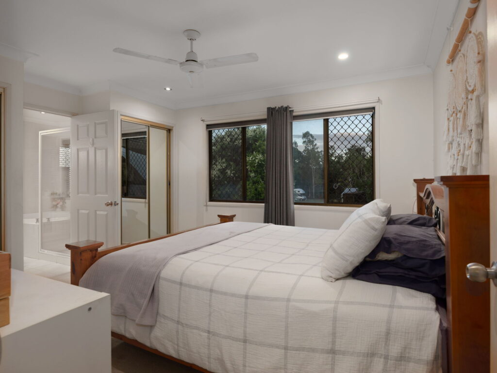 75 South Queensborough Parade, Karalee, QLD 4306