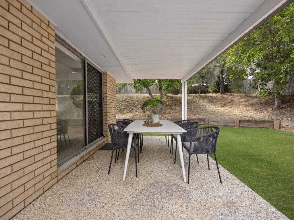 11 Nathan Close, Redbank Plains, QLD 4301