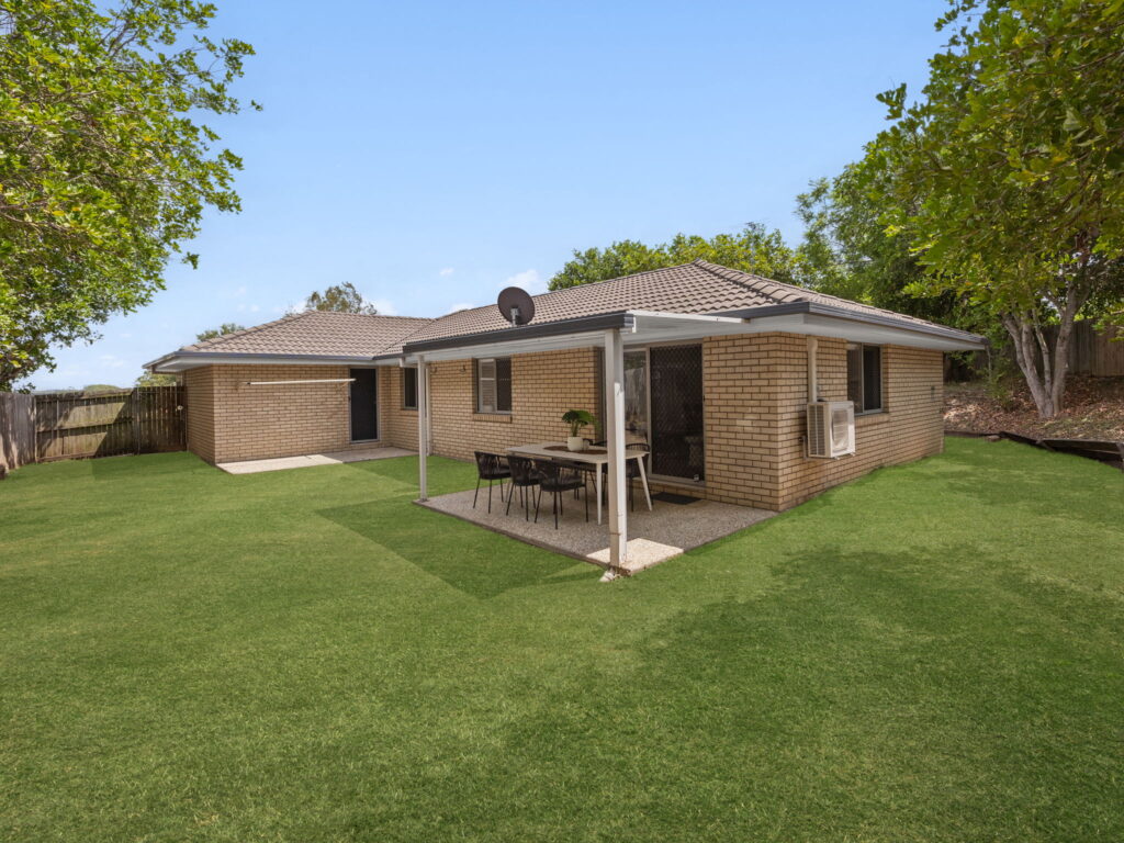 11 Nathan Close, Redbank Plains, QLD 4301