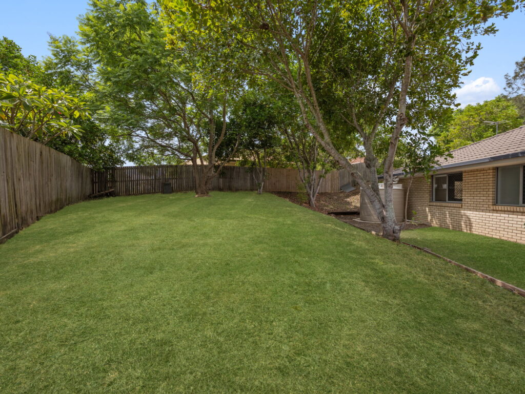 11 Nathan Close, Redbank Plains, QLD 4301