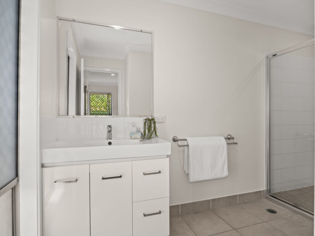 11 Nathan Close, Redbank Plains, QLD 4301