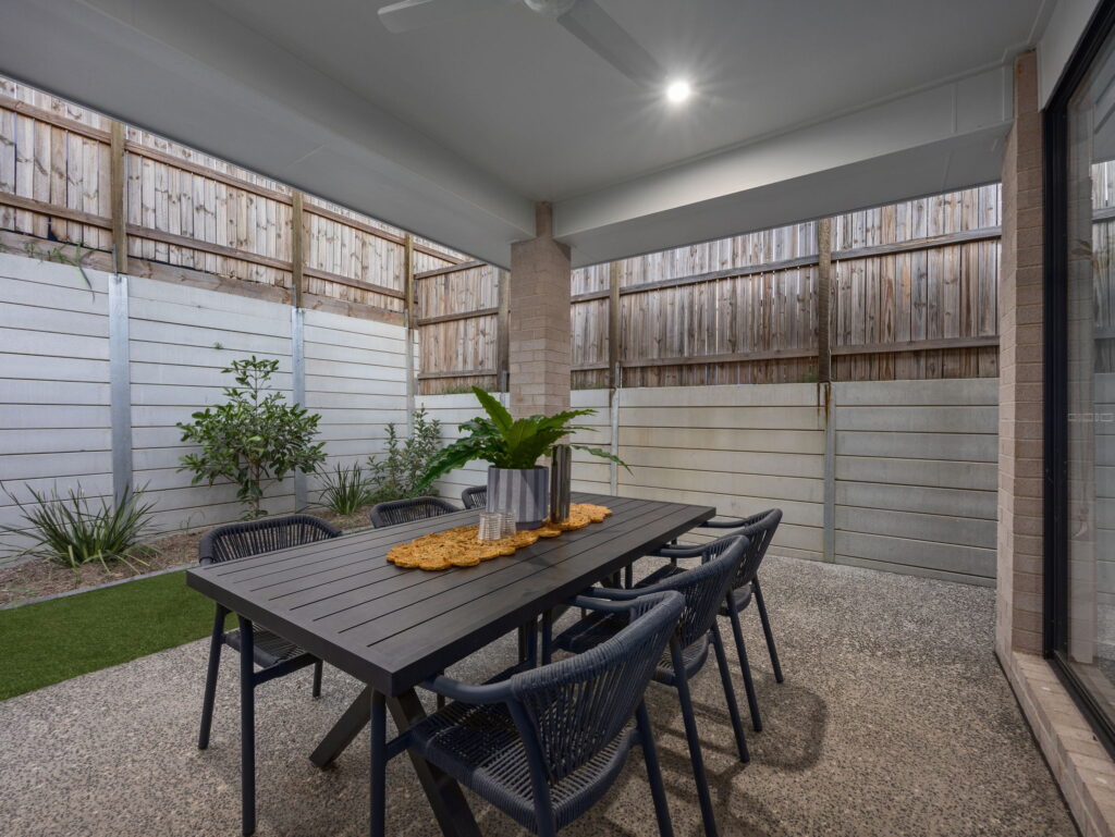 4 Dobbie Crescent, Ripley, QLD 4306