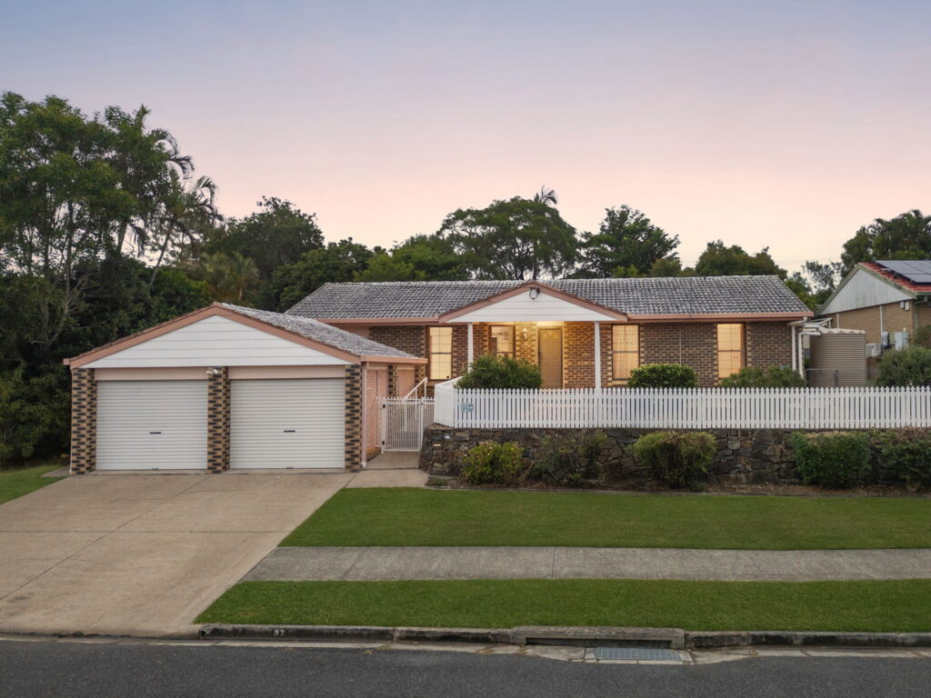 37 Reerden Street, Collingwood Park, QLD 4301