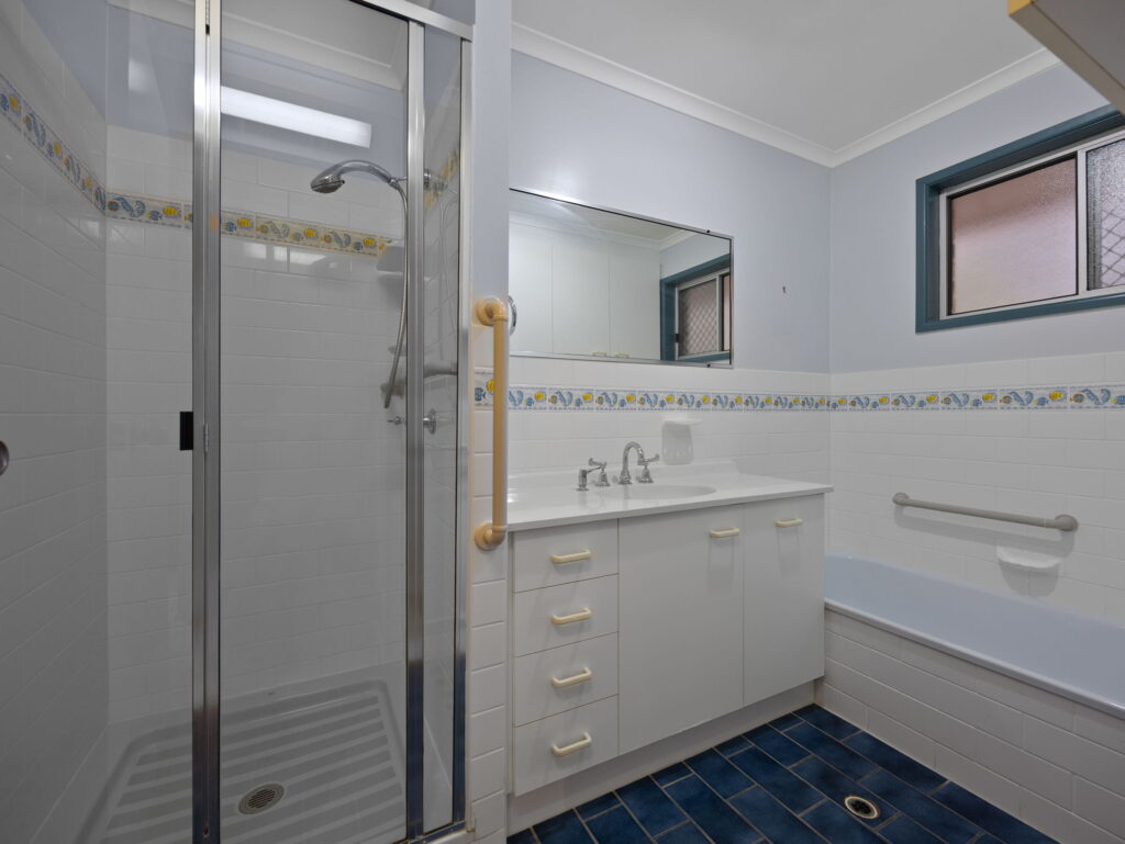 37 Reerden Street, Collingwood Park, QLD 4301