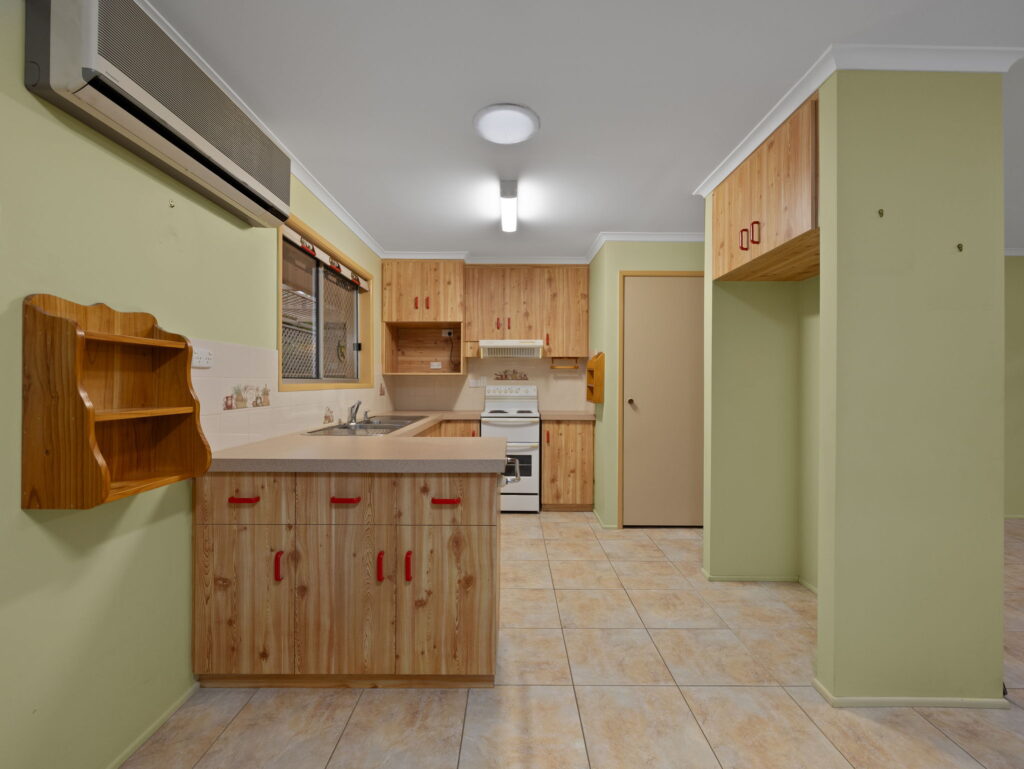 37 Reerden Street, Collingwood Park, QLD 4301