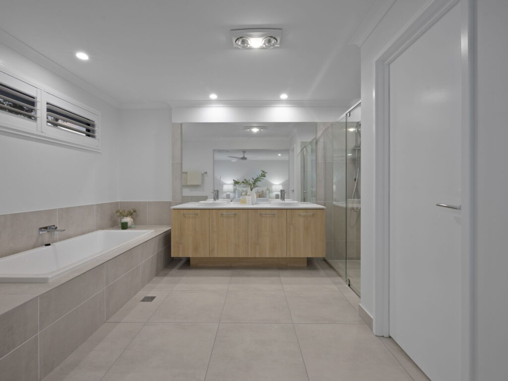 25 Himalayan Crescent, Spring Mountain, QLD 4300
