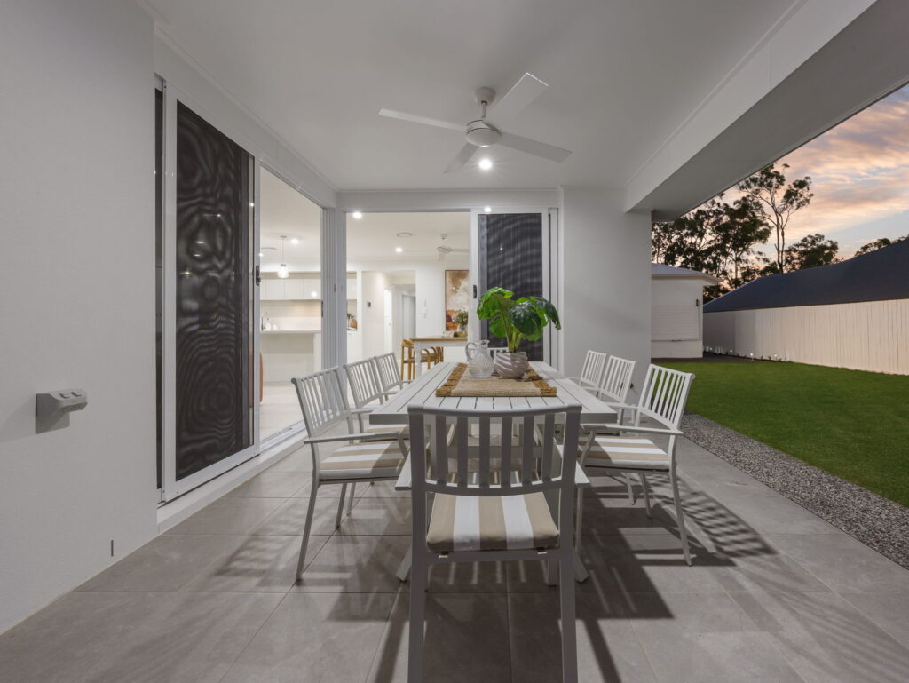 25 Himalayan Crescent, Spring Mountain, QLD 4300