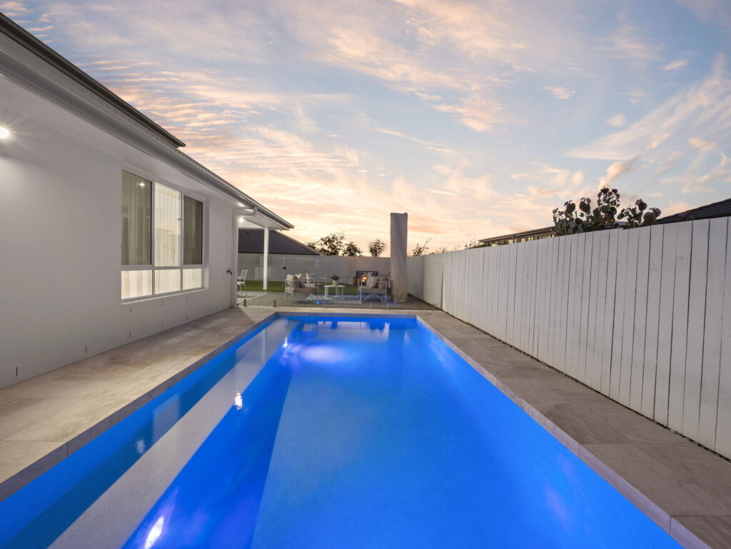 25 Himalayan Crescent, Spring Mountain, QLD 4300