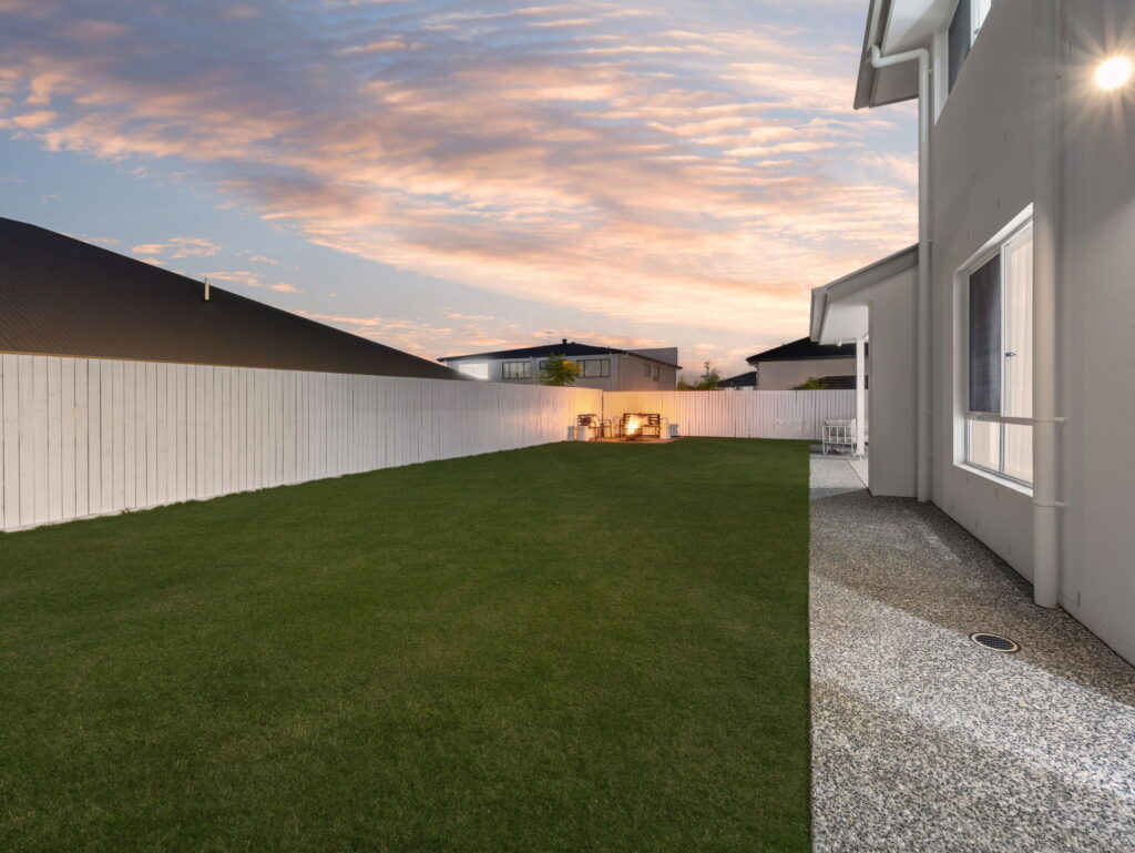 25 Himalayan Crescent, Spring Mountain, QLD 4300