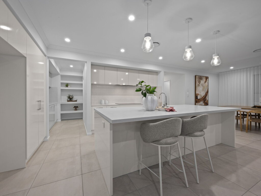 25 Himalayan Crescent, Spring Mountain, QLD 4300