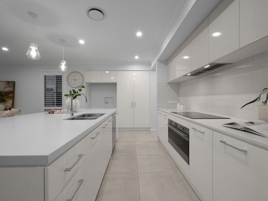 25 Himalayan Crescent, Spring Mountain, QLD 4300