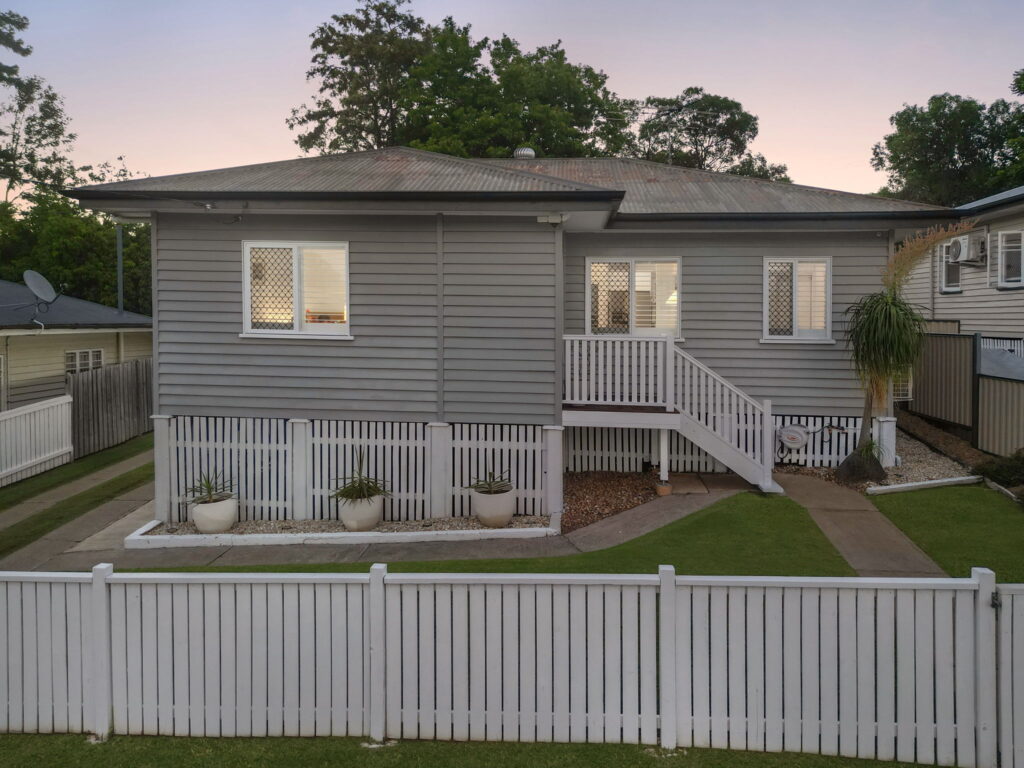 10 Fitzgerald Street, North Ipswich, QLD 4305