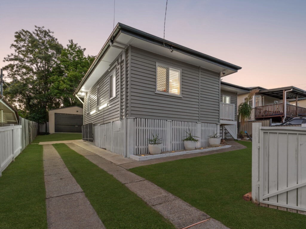 10 Fitzgerald Street, North Ipswich, QLD 4305