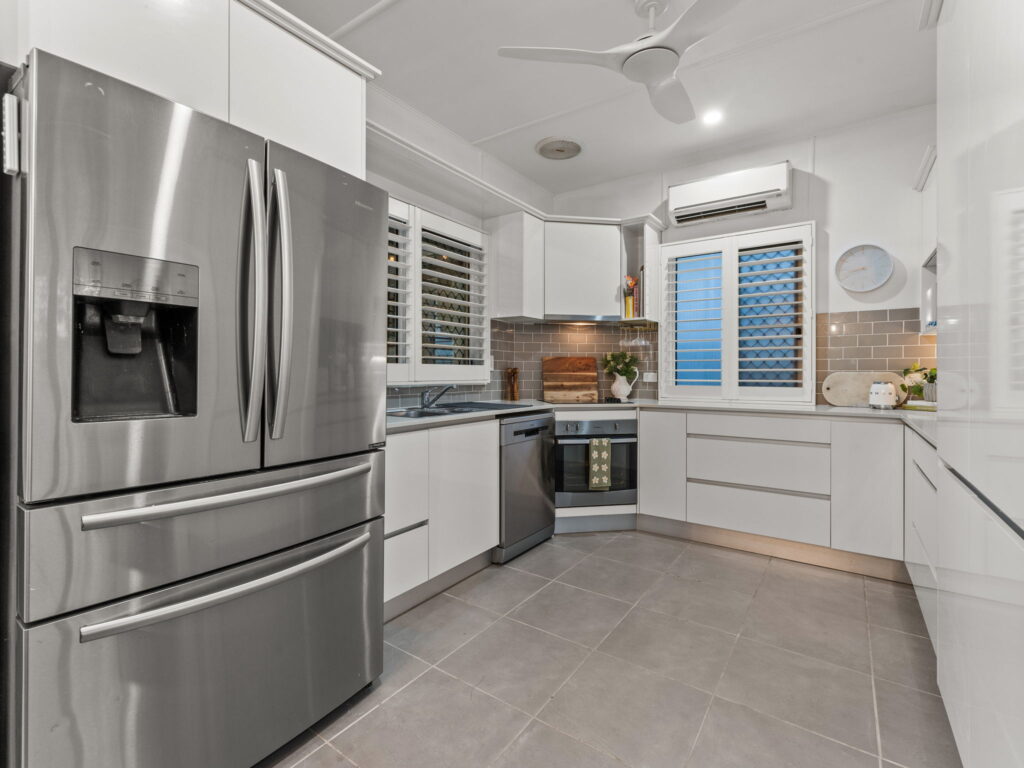 10 Fitzgerald Street, North Ipswich, QLD 4305