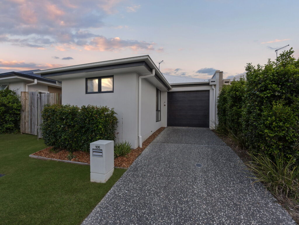 106 Blackberry Way, Ripley, QLD 4306