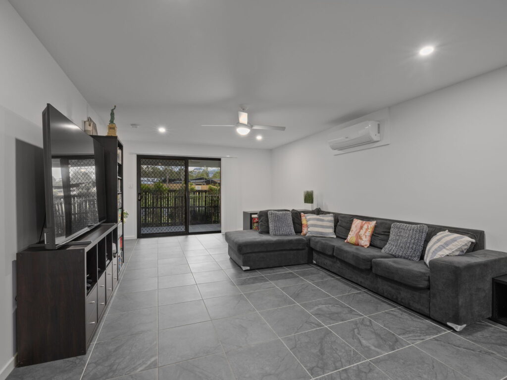 106 Blackberry Way, Ripley, QLD 4306