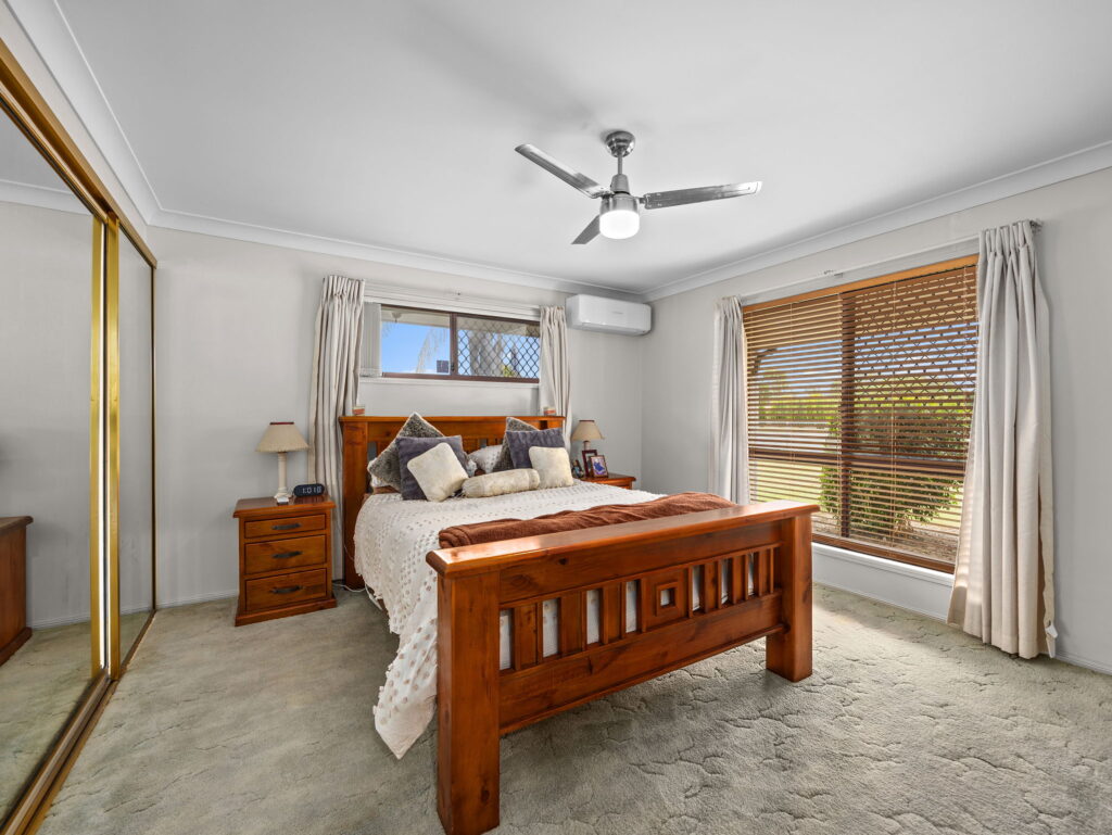 52 Roland Court, Peak Crossing QLD 4306