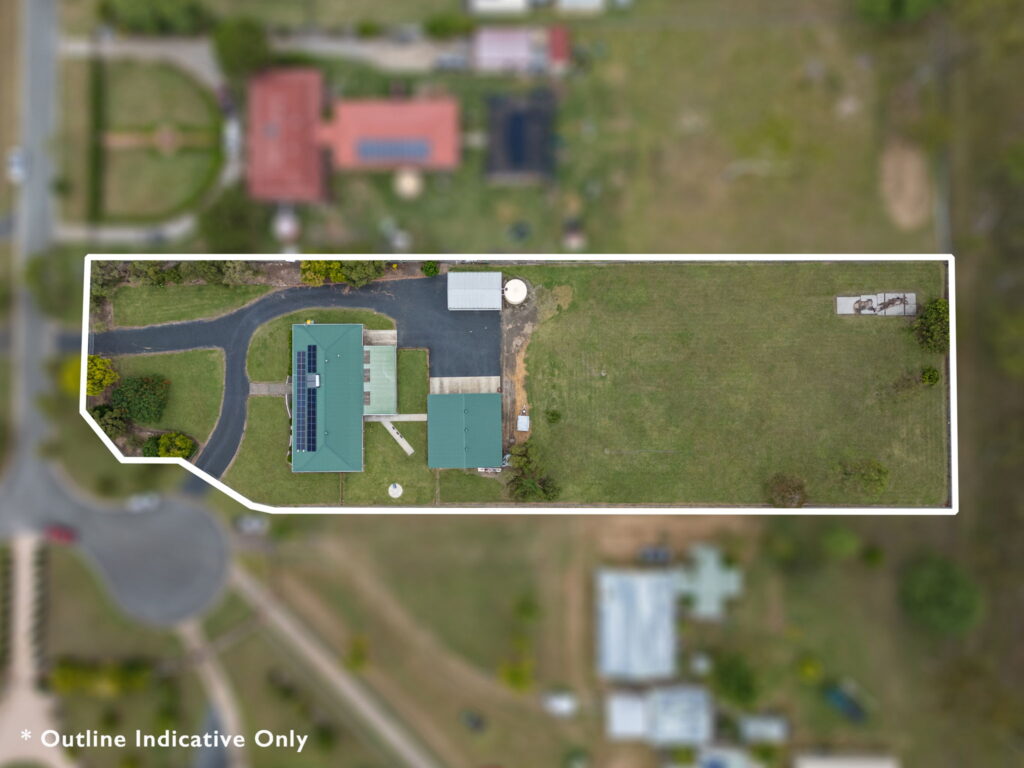 52 Roland Court, Peak Crossing QLD 4306