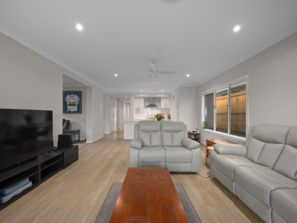 155 Sunny Crescent, Ripley, QLD 4306