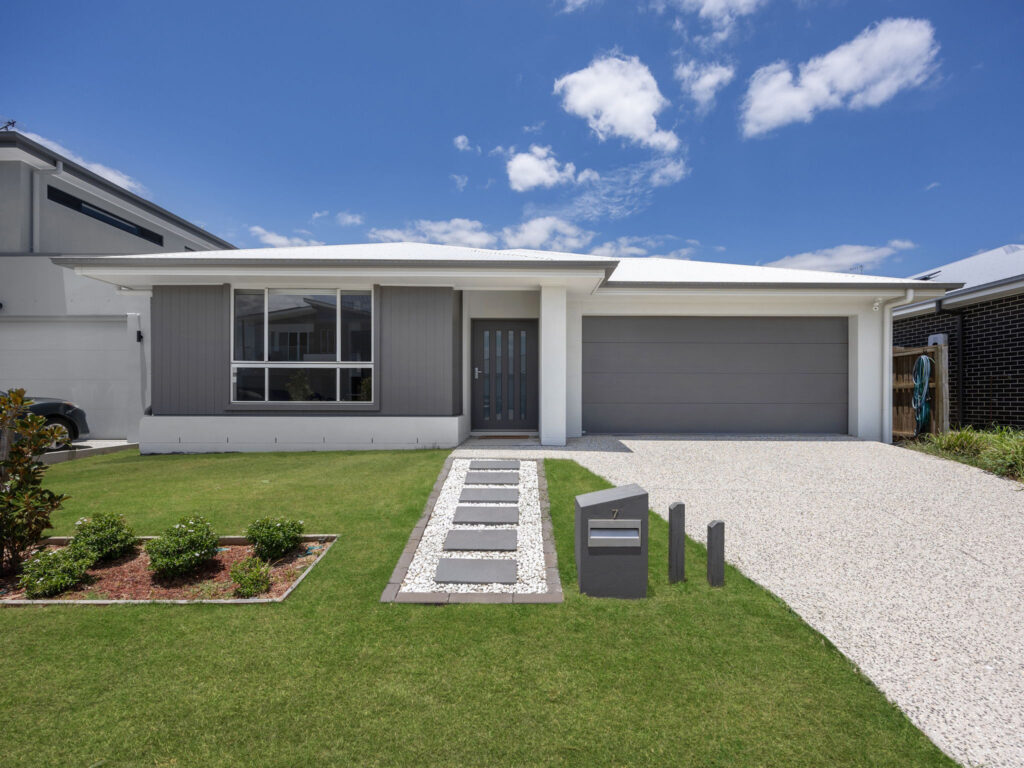 7 Rosy Street, Ripley, QLD 4306