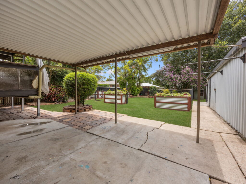 110 Cascade Street, Raceview, QLD 4305