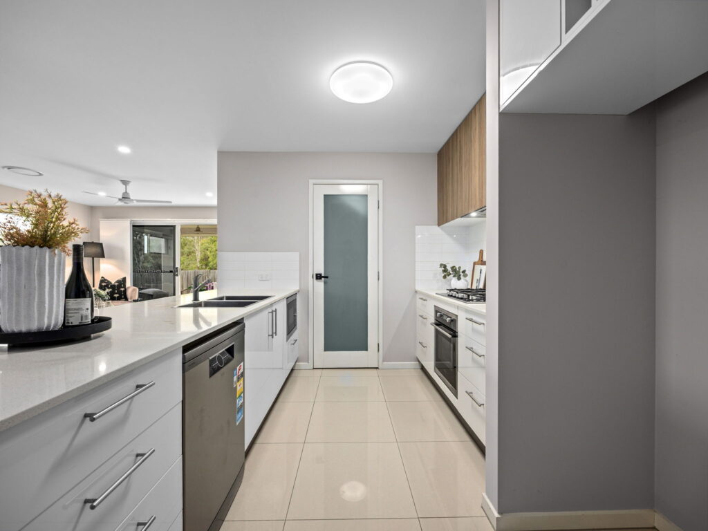 2/28 Norfolk Street, Springfield Lakes, QLD 4300