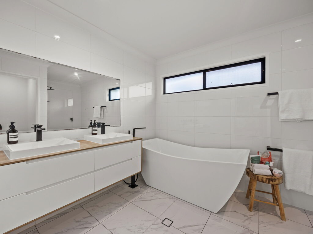 77 Harmony Crescent, South Ripley, QLD 4306