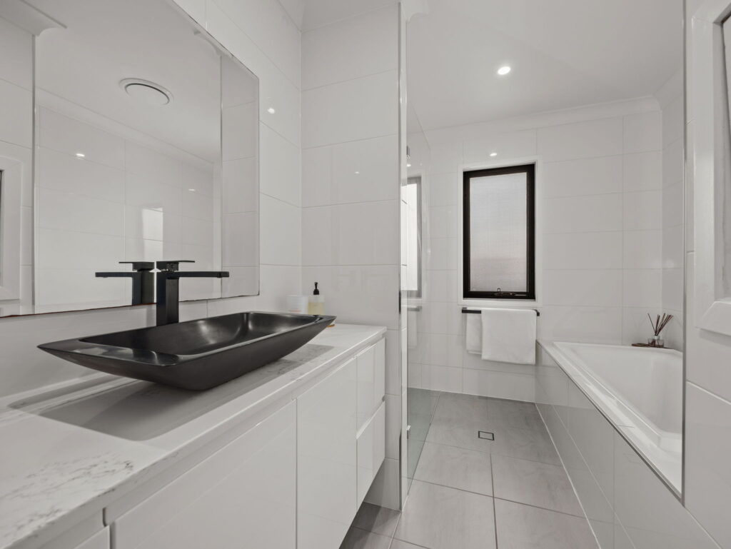 77 Harmony Crescent, South Ripley, QLD 4306