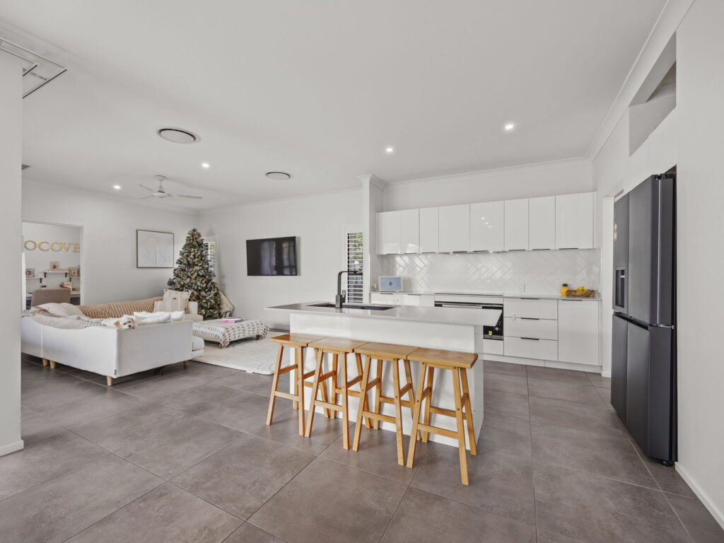 77 Harmony Crescent, South Ripley, QLD 4306
