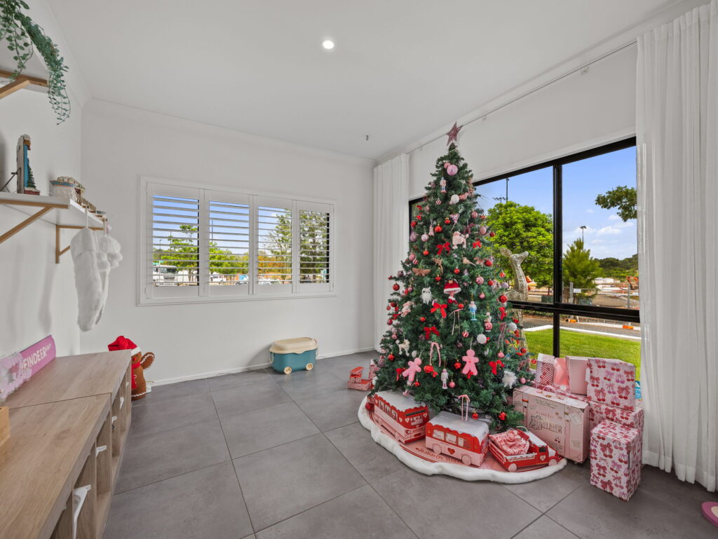 77 Harmony Crescent, South Ripley, QLD 4306